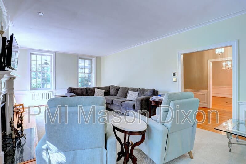 Baltimore House: 5304 Springlake Way
