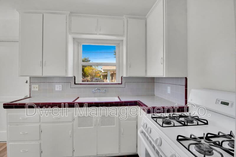 La Mesa Condo: 4913 Guava Ave