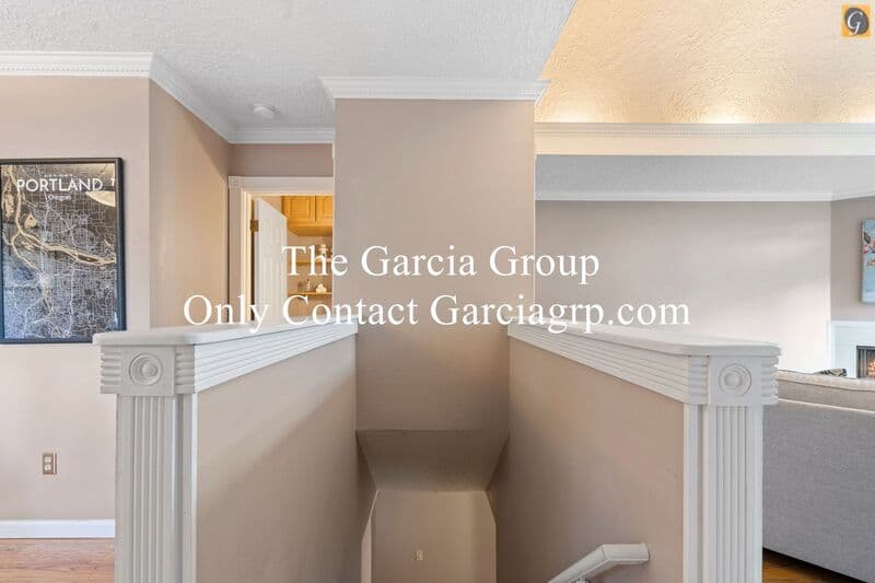 Portland Condo: 843 SW Broadway Dr.