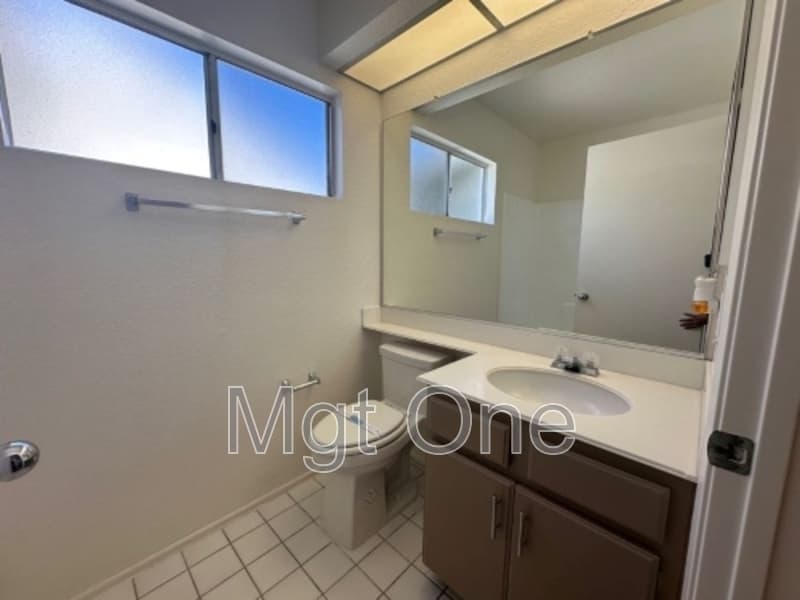 Mission Viejo House: 27721 Berwick