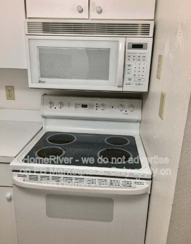 Tampa Condo: 305 E Whitehall Ct