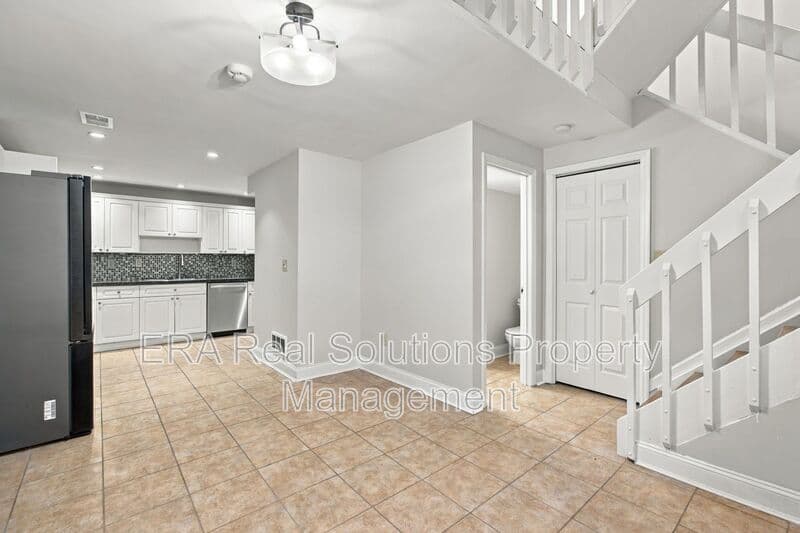 Cincinnati House: 2126 Gilbert Ave.