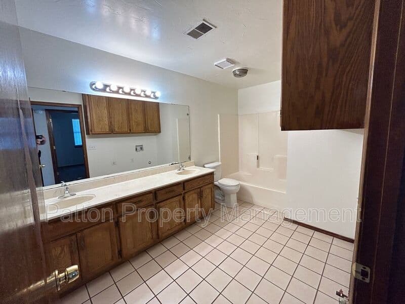 Amarillo Condo: 901 N Maryland
