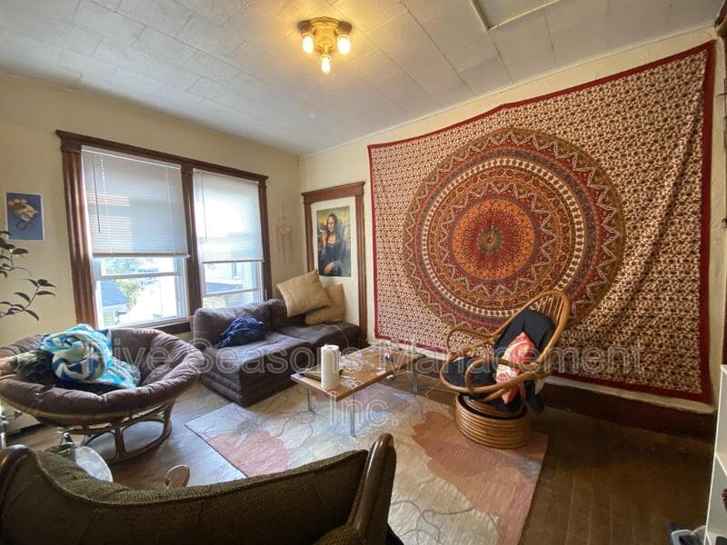 Burlington Condo: 8 Greene St - 4