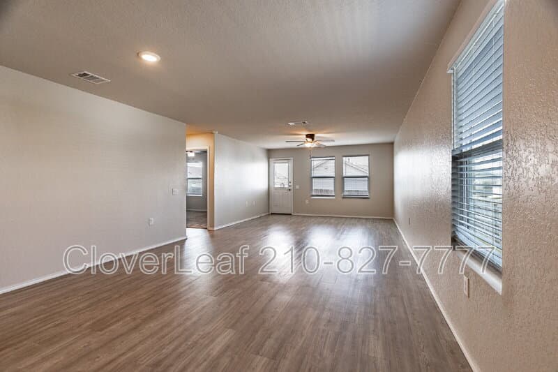 San Antonio House: 1403 Slice Parkway