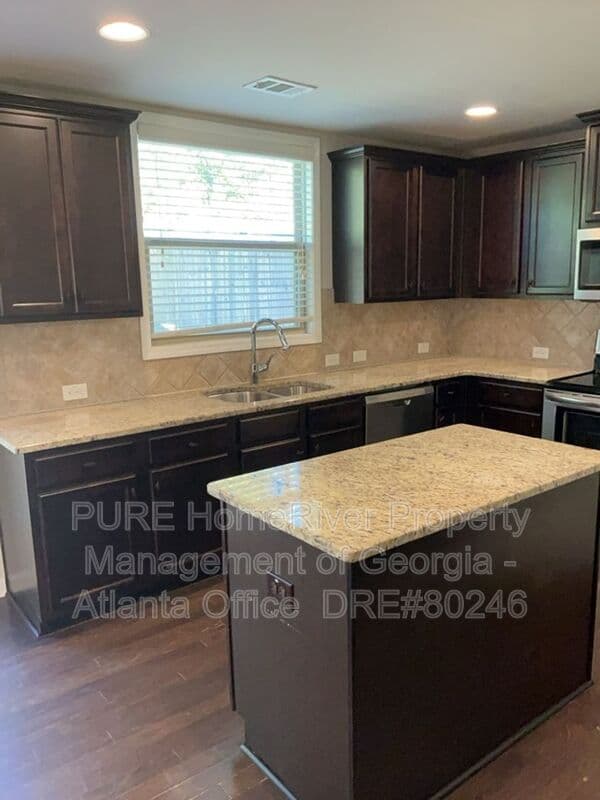 Buford House: 4126 Water Mill Dr