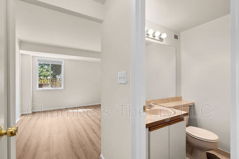 Arlington Condo: 4241 Columbia Pike