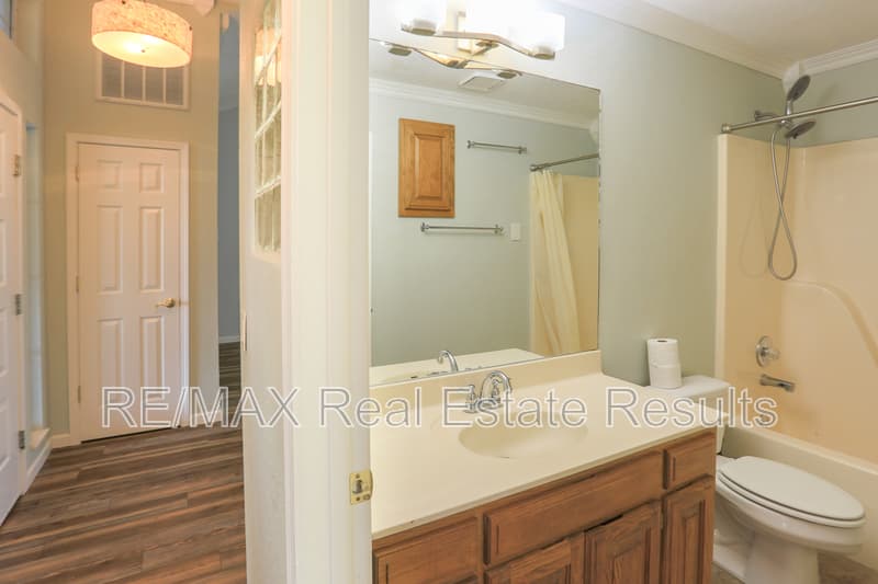 Rogers House: 407 N 40th St