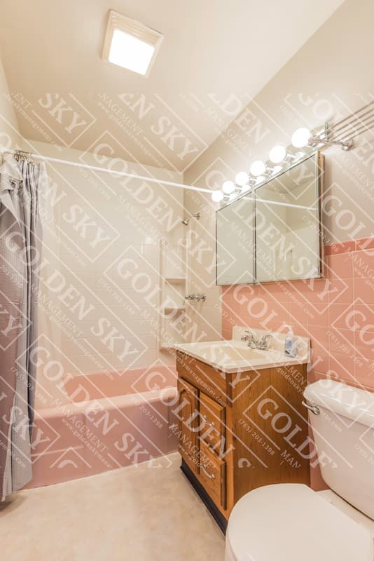Muncie House: 2232 West 8th Street