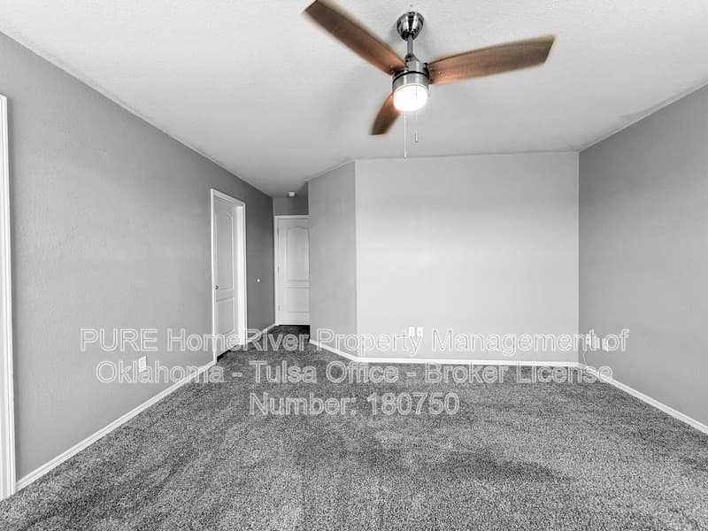 Bixby House: 8758 E 160th Pl S