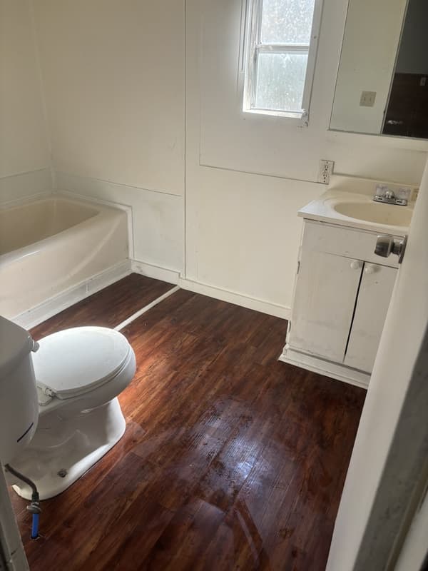 Ward House: 21b Oddie Lane