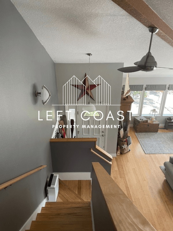Lincoln City House: 1545 Northeast Regatta Way