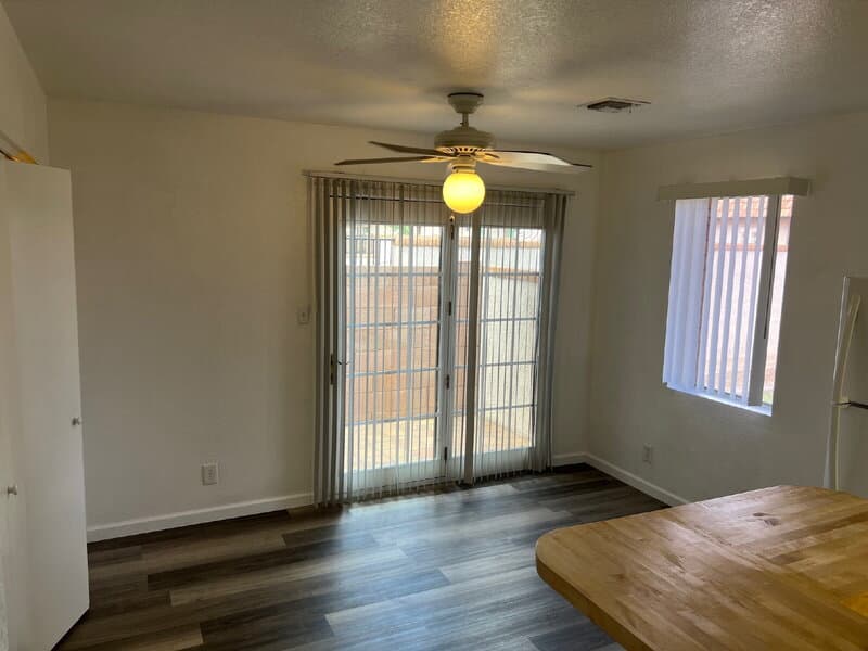 Chandler Townhome: 25 N Cottonwood St