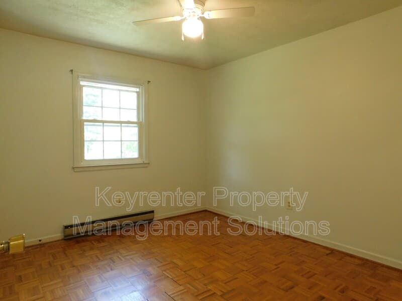 Churchville House: 560 Dry Branch Road