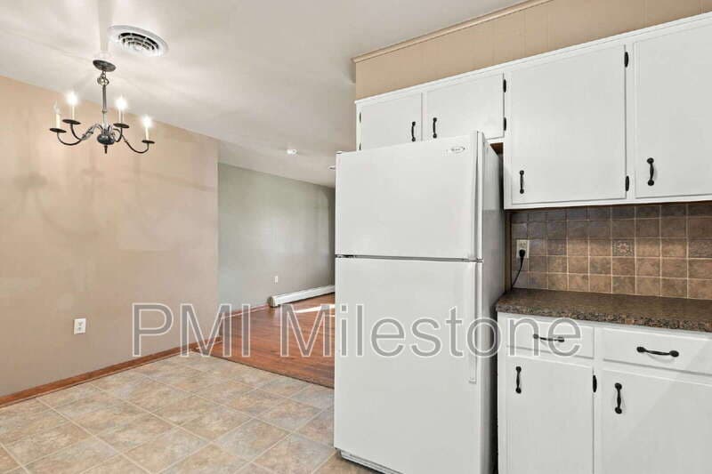 Greencastle House: 105 W Walter Ave