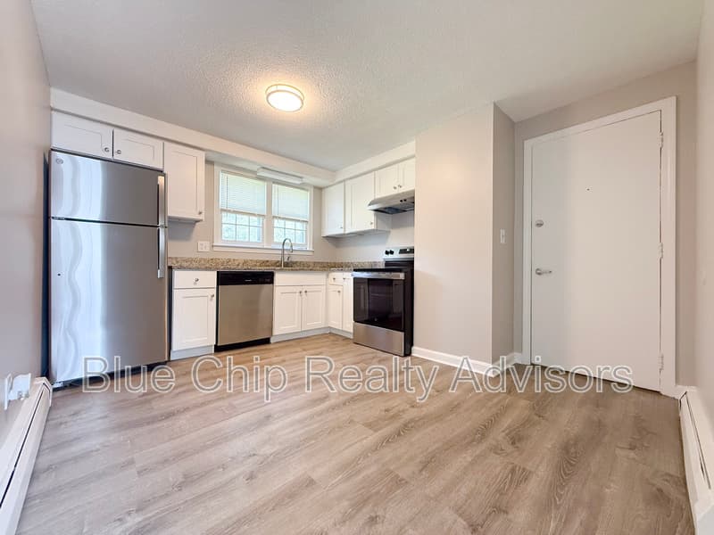Salem Condo: 5 meisner circle