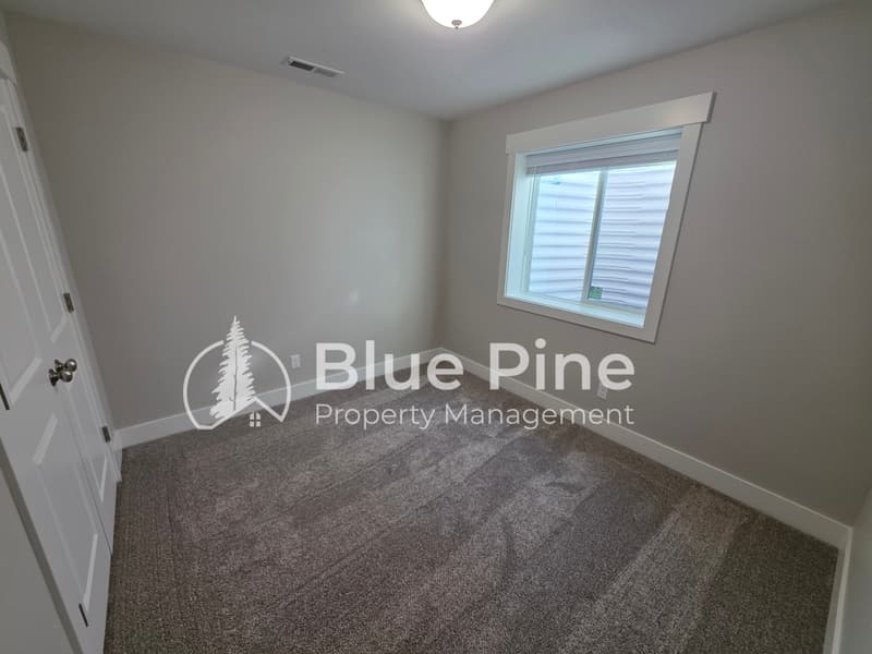 Idaho Falls House: 4589 Blackstone Drive