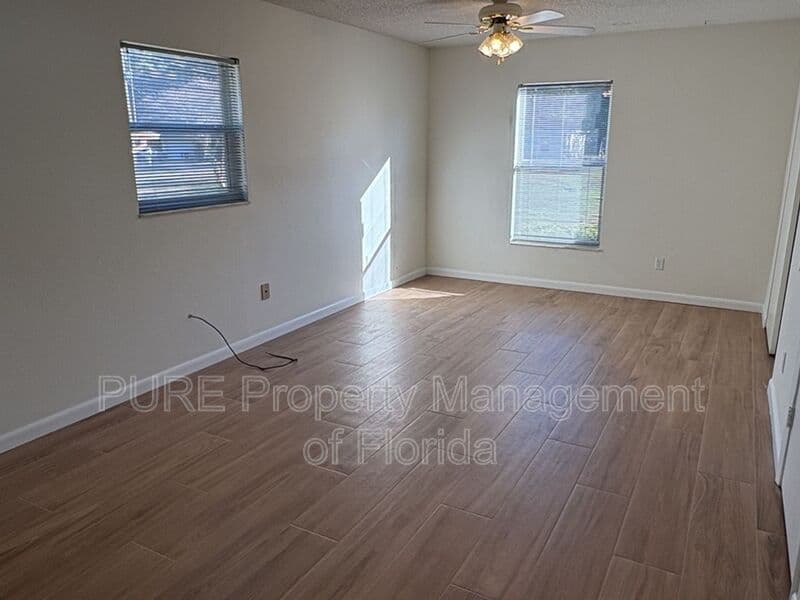Ocala House: 6807 NW 62nd Place