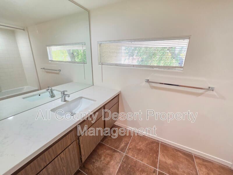 Palm Springs Condo: 2504 N Whitewater Club Drive