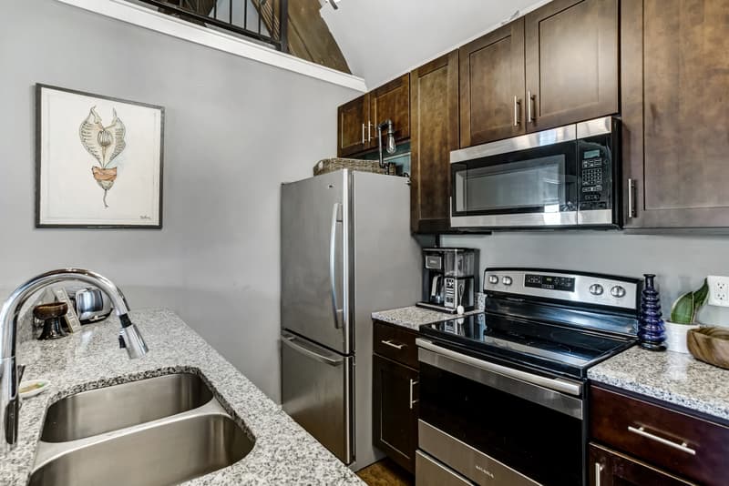 St. Louis Condo: 4301 Olive St