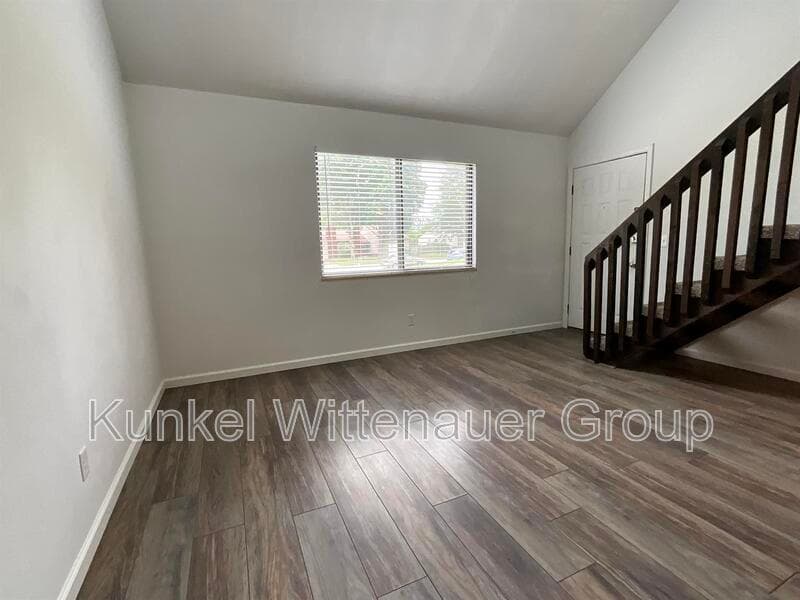 O'Fallon Condo: 435-5 Ponderosa Ave