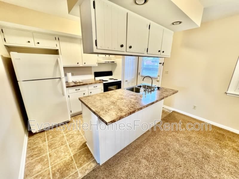 Evansville House: 4210 Keck Ave