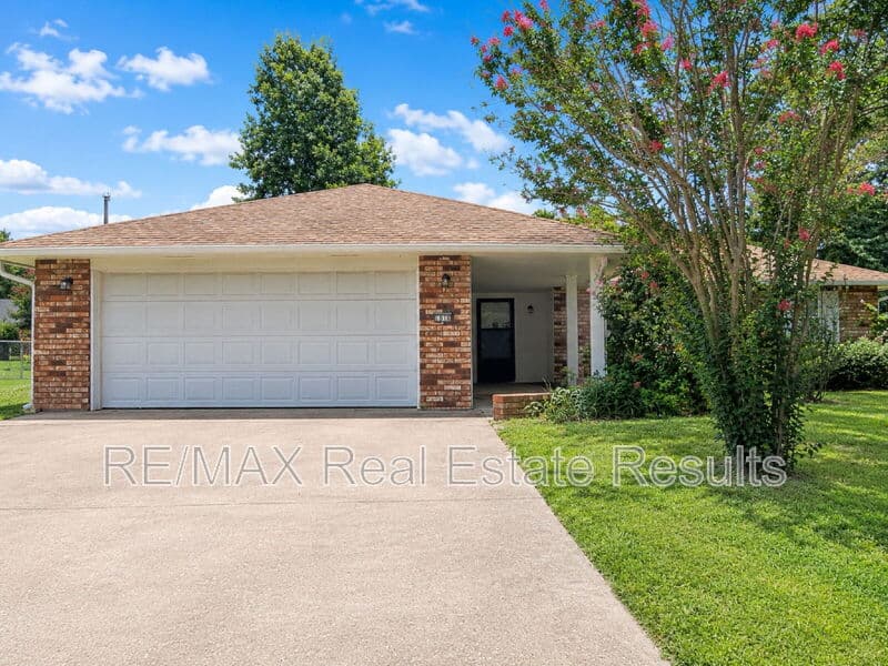 Bentonville Condo: 1810 Crouch St