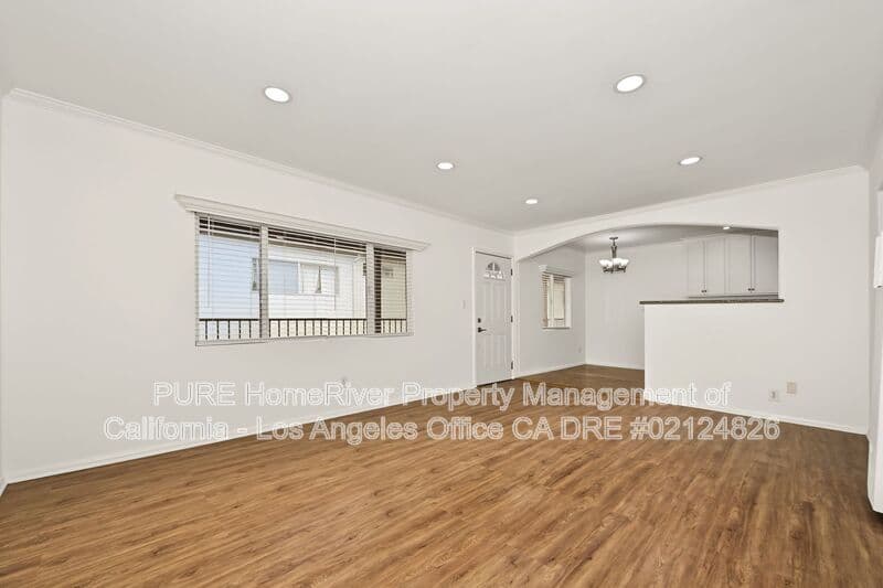 Santa Monica House: 1527 Harvard St