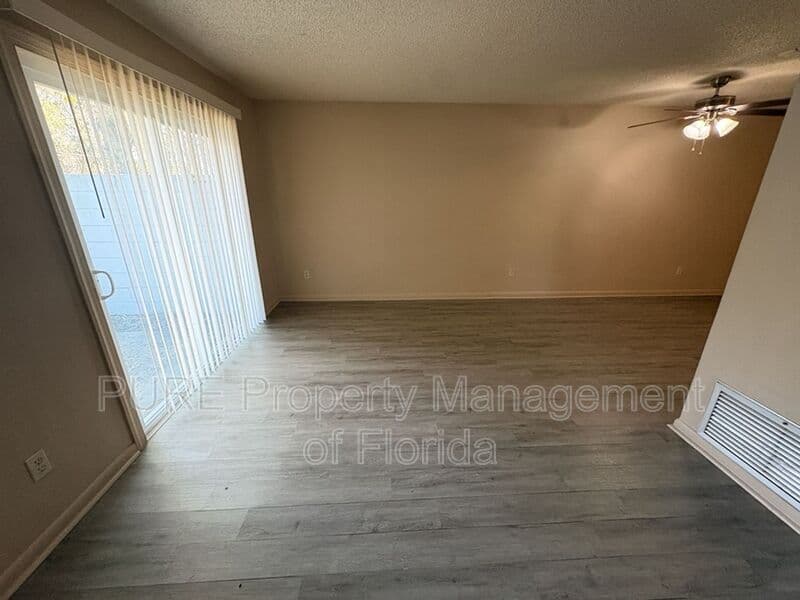 Ocala House: 2040 SE 40th St Rd 1-4