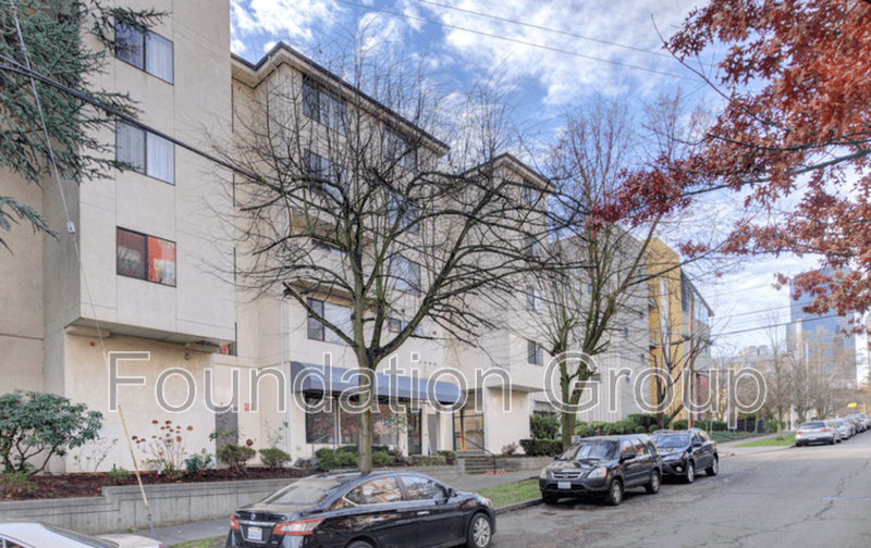 Seattle House: 321 10th Ave