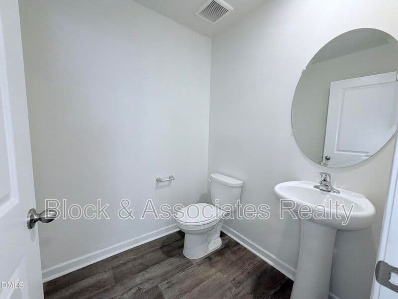 Raleigh House: 8640 Brixton Shay Drive