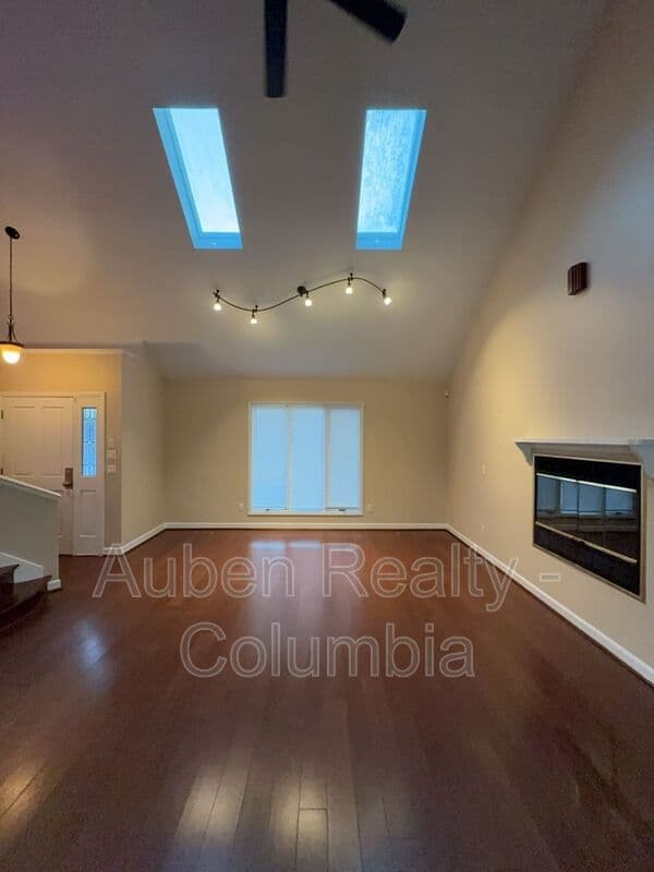 Irmo House: 108 Riverwalk Ct