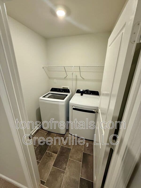 Pendleton Townhome: 107 Pendleton Place Way
