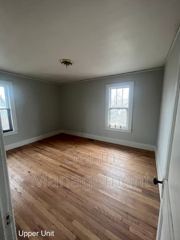 Detroit House: 5342 Oregon
