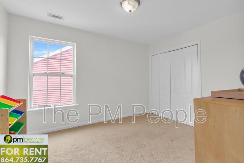 Simpsonville House: 39 Pfeiffer Ct.