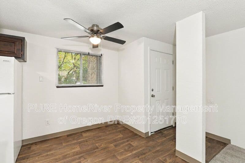 Portland Apartment: 14124-14212 NE Sandy Blvd