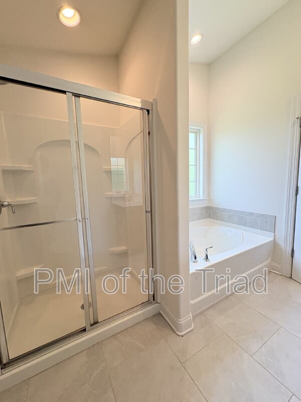 Walkertown Townhome: 2974 York Place Dr