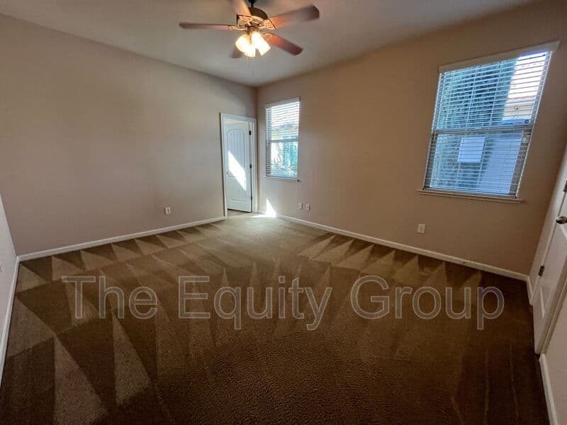 Porterville House: 1884 W Roby Ave