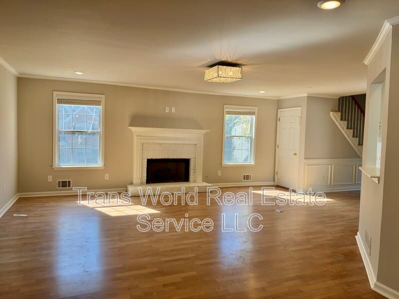 Duluth House: 3354 Roundfield Circle