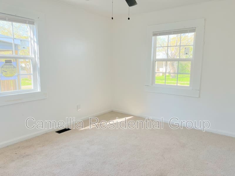 Birmingham House: 5617 Avenue Q