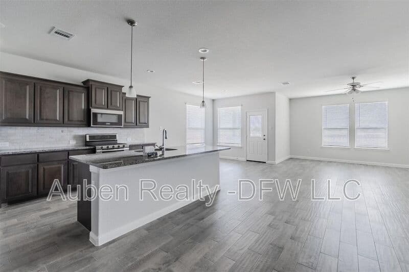 Krum House: 1343 Fox Hollow Road