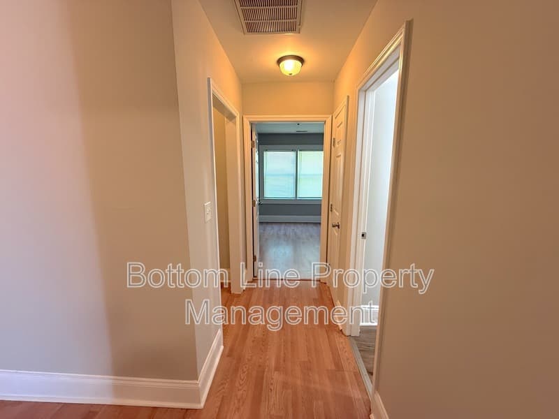 Concord Condo: 369 Spring St SW