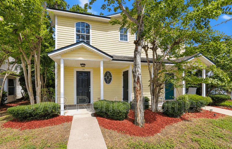 Atlantic Beach Townhome: 75 W 7th St
