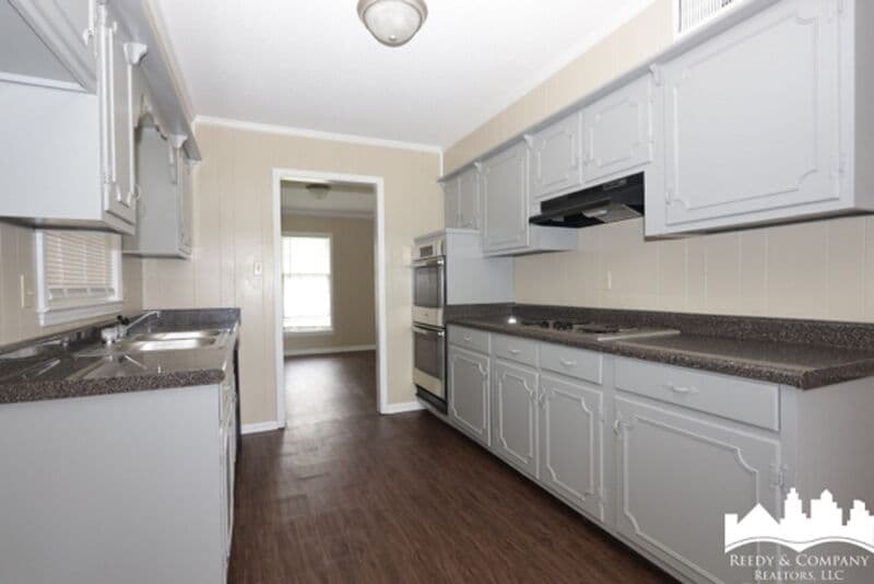 Memphis House: 1812 Whitman Rd