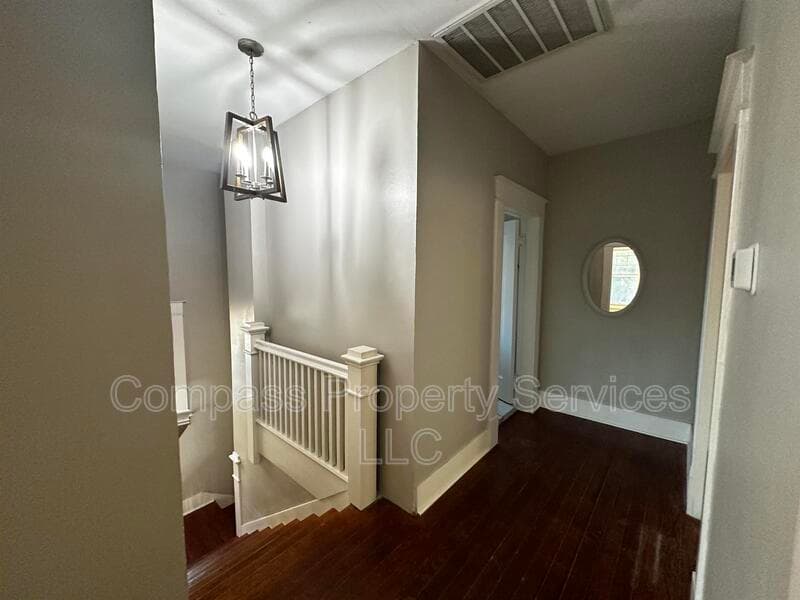 Waco House: 2220 Gorman Ave