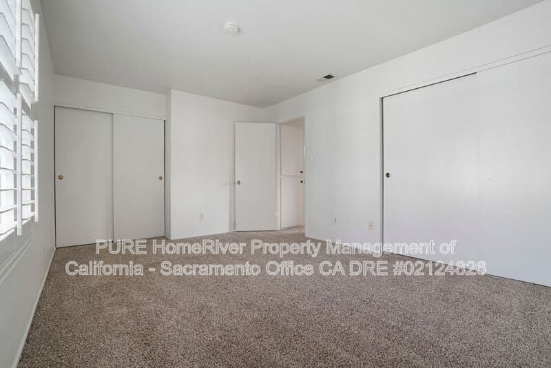 Sacramento House: 8811 Salmon Falls Dr.