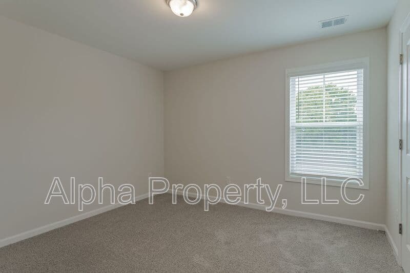 Greer Townhome: 8 Sabine Leaf Ct