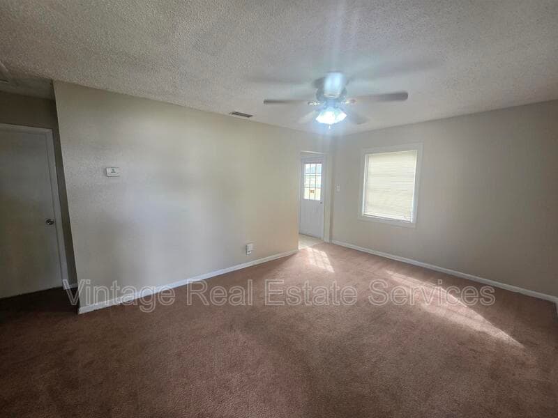 Tampa House: 1512 W Comanche Ave