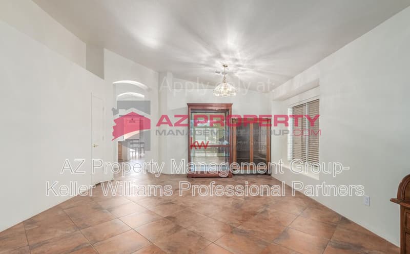 Tempe House: 689 W Minton Dr