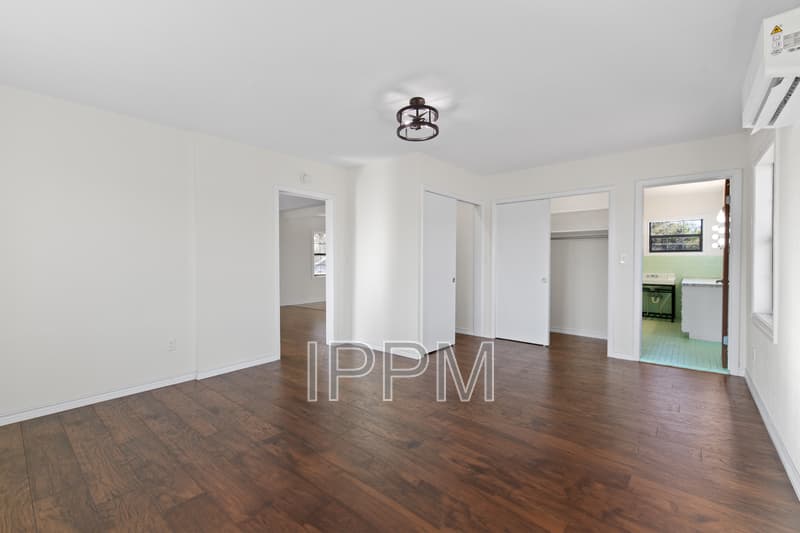 San Benito Condo: 400 Bonham